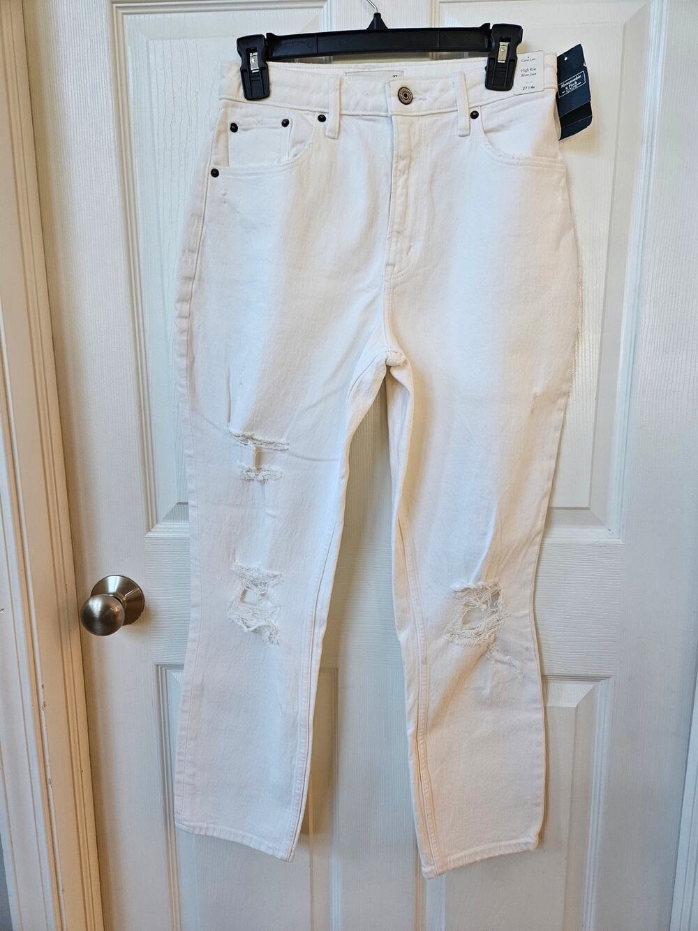 Abercrombie & Fitch Curve Love High Rise Mom Jeans White NWT Size 27/4R